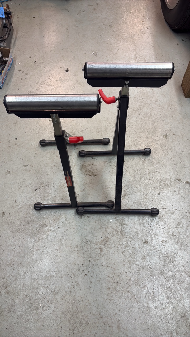 lot 78 image: (2) HAULMaster adjustable roller stands