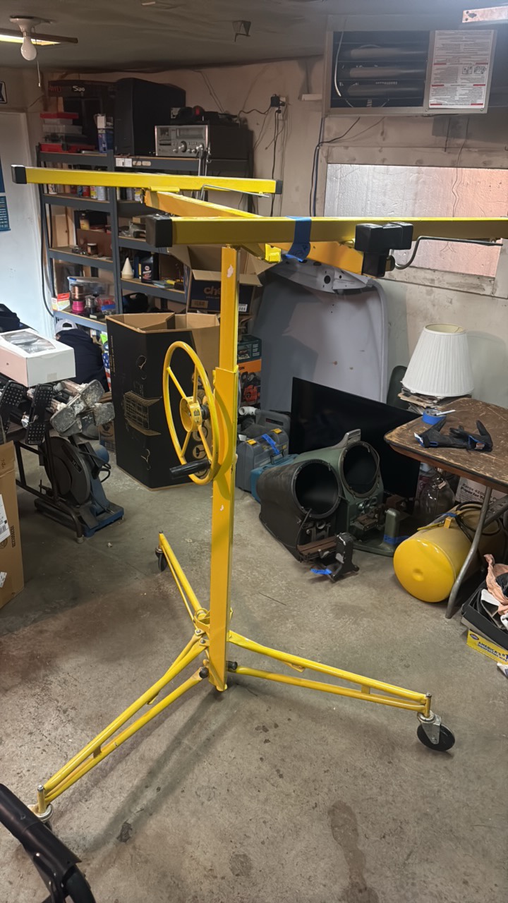 lot 93A image: DRYWALL panel hoist