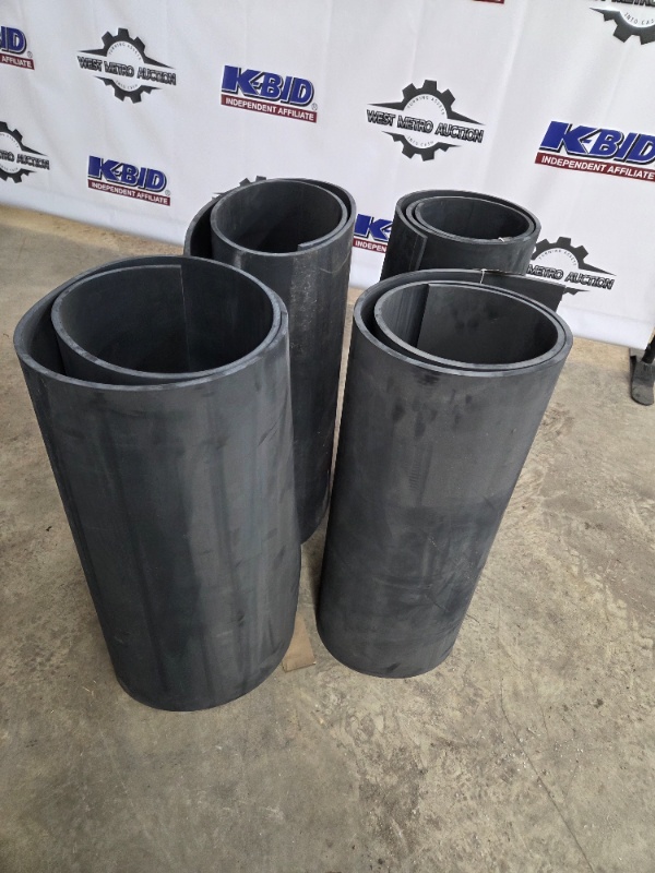 lot 104 image: Set of 4 Heavy Duty Rubber Liners 30 Inch x 12 Inch