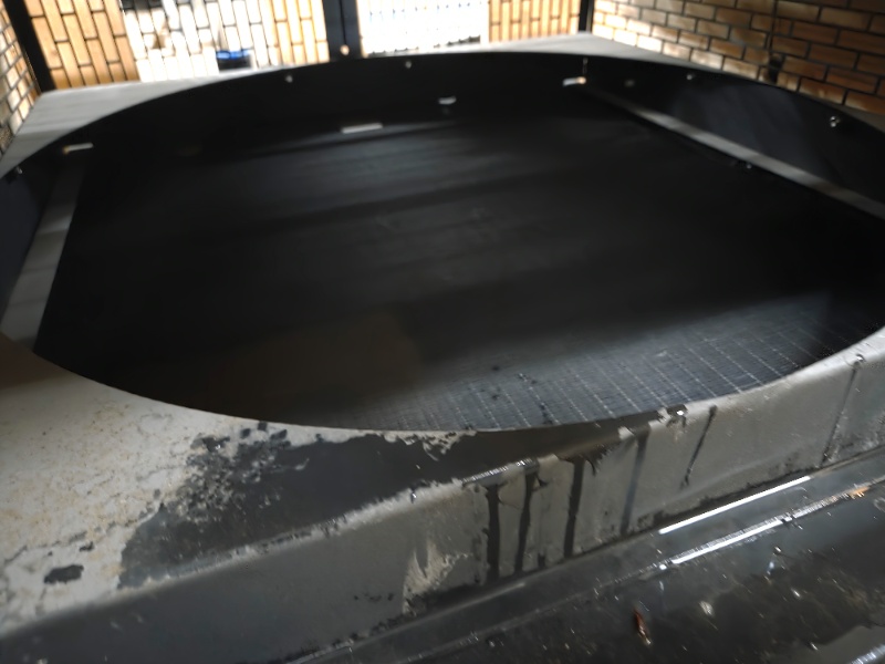 lot 15 image: Diesel Radiator for John Deere 55KW, Crated, NEW, NEVER USED