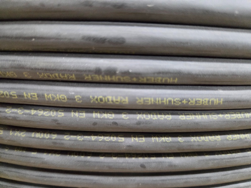 lot 25 image: Spool of Huber Suhner Radox 3-GRW 5 mm Power Cable