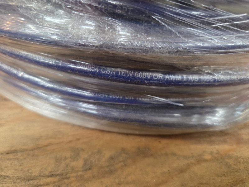 lot 32 image: 8 AWG 600V TEW Processed Wire on Wooden Spool