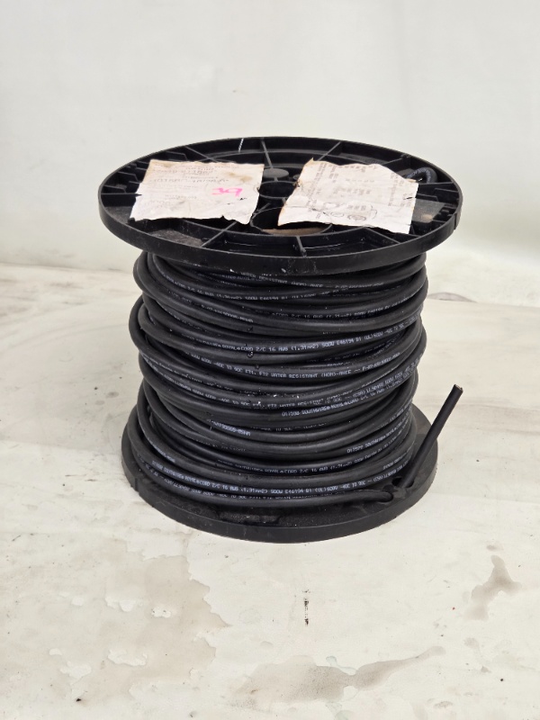lot 39 image: Spool of Southwire Royal Cord 16 AWG 2C Black Electrical Wire 600V