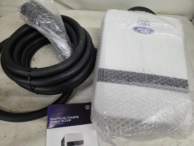 lot 6B image: Ford Pro AC Charging Station 19.2 kW IC 80A Electric Vehicle Charger with Cables - NEW IN BOX