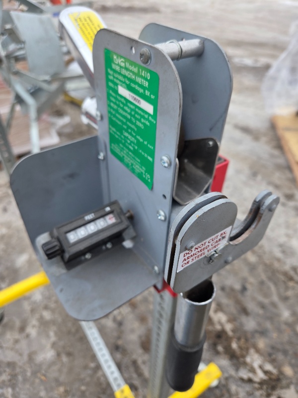 lot 89 image: Hykon Model 1410 Wire Length Meter on SpoolMaster Stand