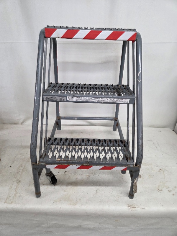 lot 93 image: Cotterman 2-Step Rolling Steel Safety Ladder, 450 lb Capacity