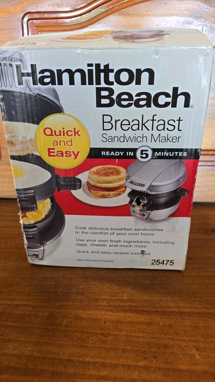 lot 10 image: NEW Hamilton Beach- Breakfast Sandwich Maker