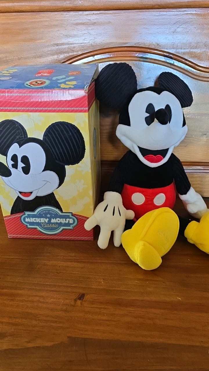 lot 12 image: NIB Mickey Mouse Scentsy