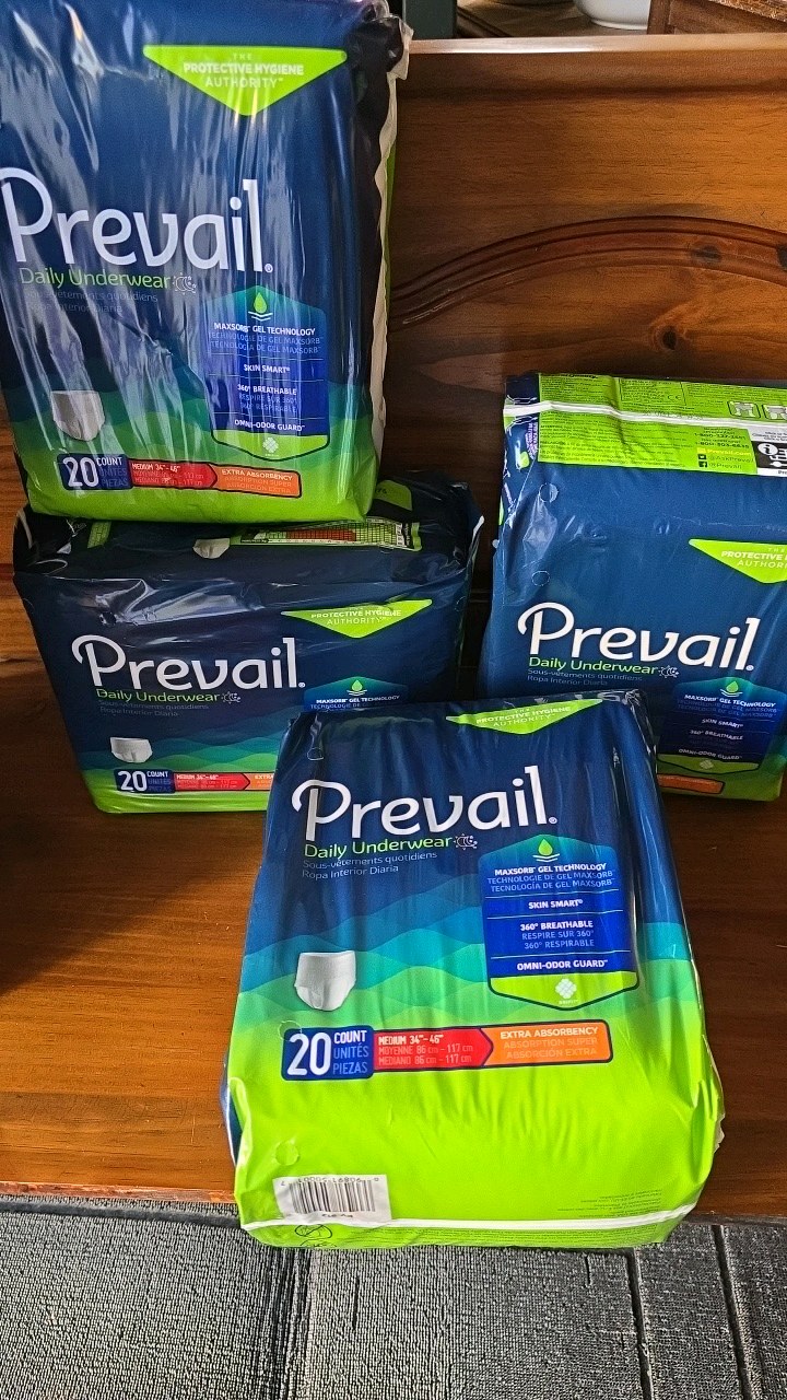 lot 22 image: Prevail Daily Underware Size Medium