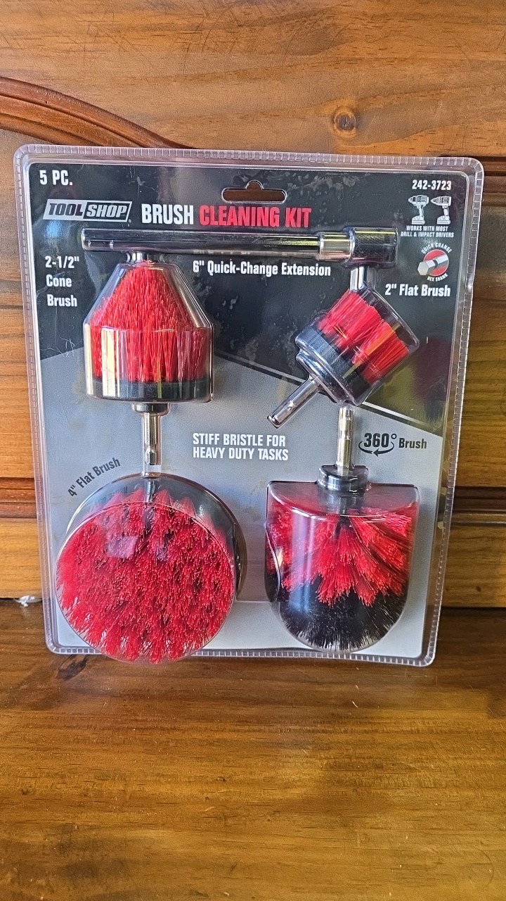 lot 30 image: Toolshop Brush Cleaning Kit NEW
