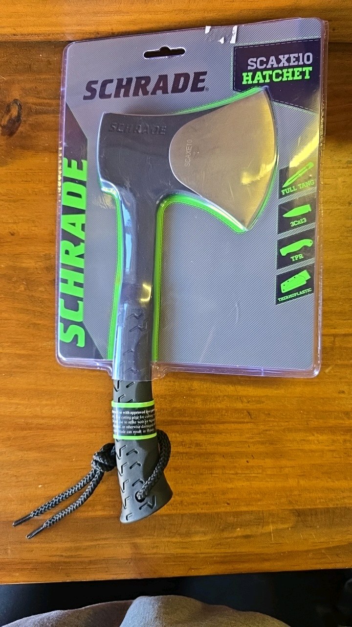 lot 34 image: Hatchet NEW Schrade