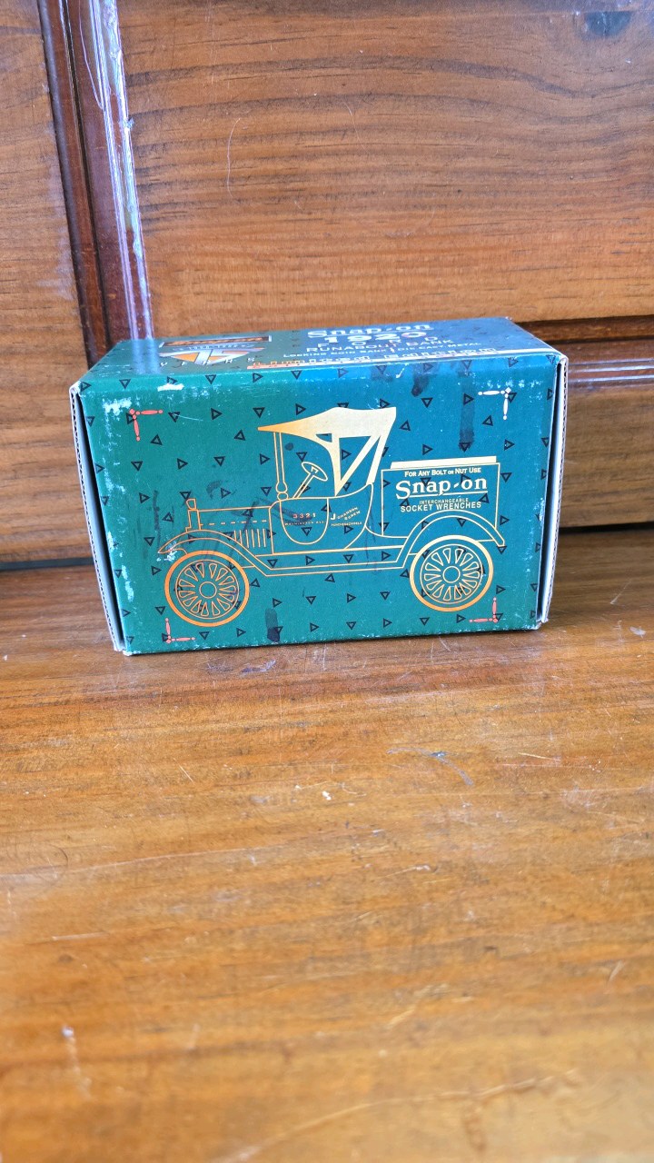 lot 66 image: Snap-On 1920 FORD Runabout Bank Die-cast Metal Collector Series