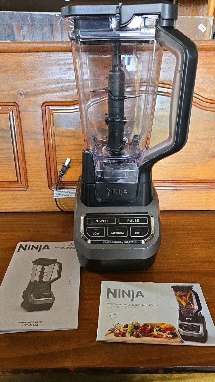 lot 9 image: Ninja Blender