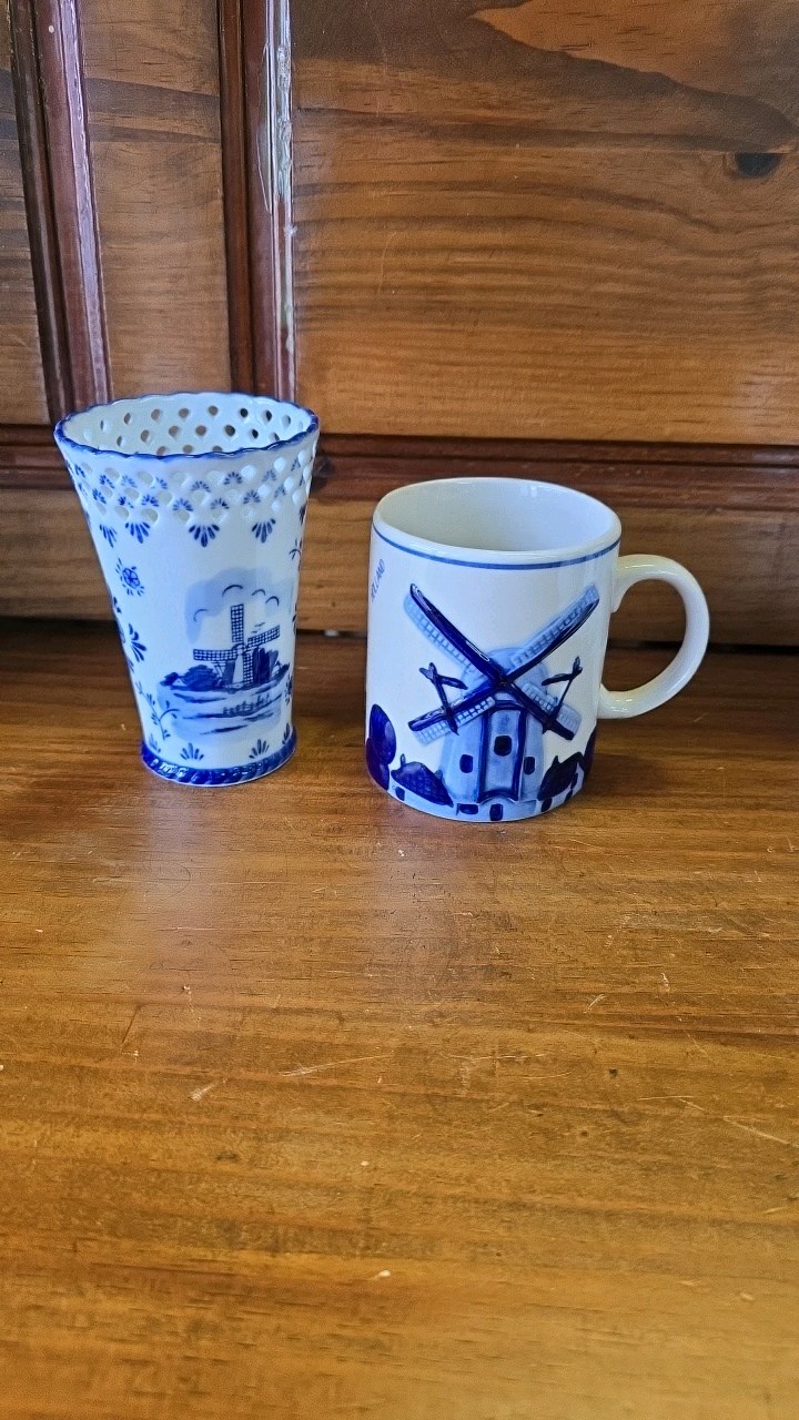lot 97 image: Dutch Blue Mug and Cup