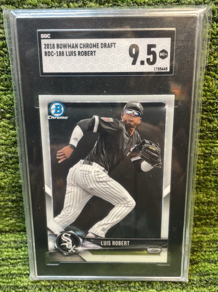 lot 100 image: 2018 Bowman Chrome Draft LUIS  ROBERT SGC graded 9.5 Chicago White Sox