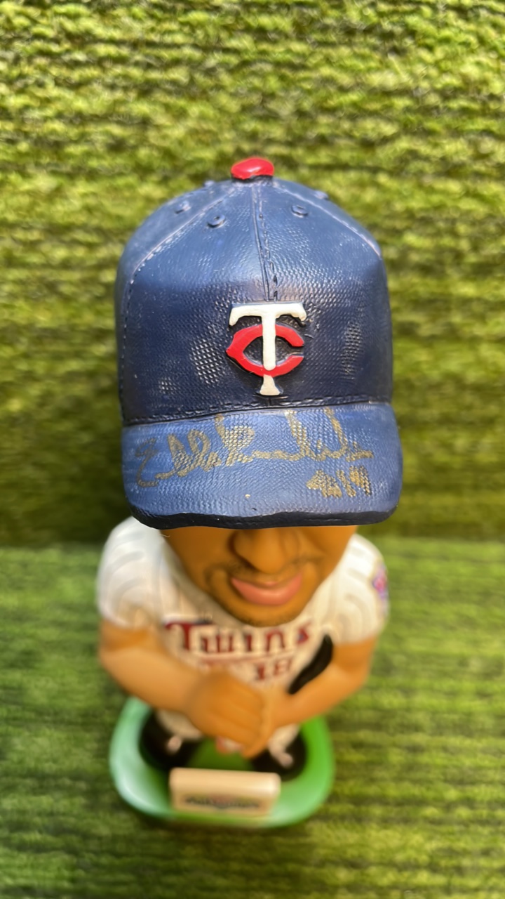 lot 123 image: Minnesota Twins Eddie Guardado Autographed Bobble Head