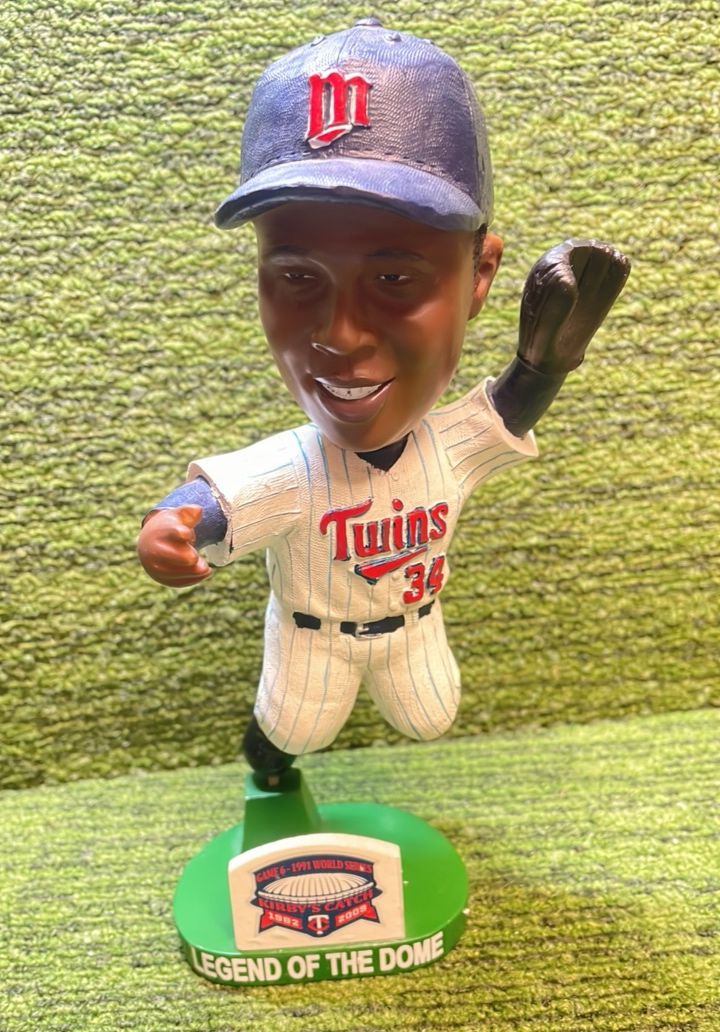 lot 124 image: Minnesota Twins Legend Of The Dome- Kirby Puckett Bobble Head, LIke new, In the box