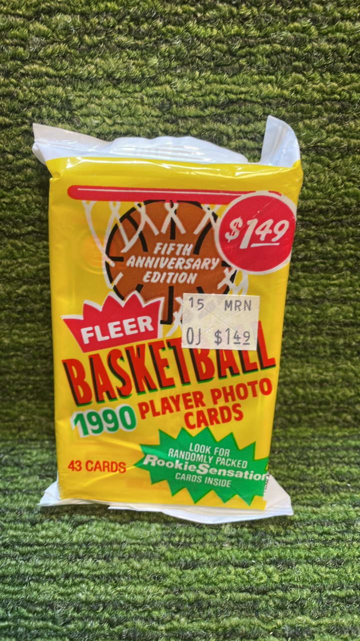 lot 134 image: 1990 Fleer Basketball, 43 card Pack- Chance to pull a JORDAN