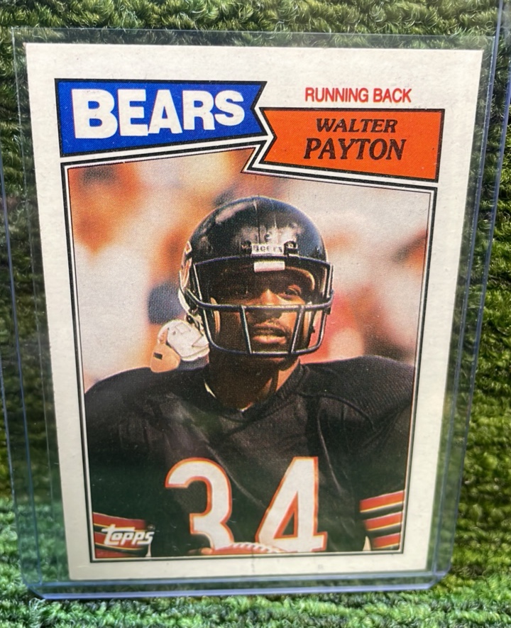 lot 163B image: 1987 Topps NFL, Walter Payton Chicago Bears HOF