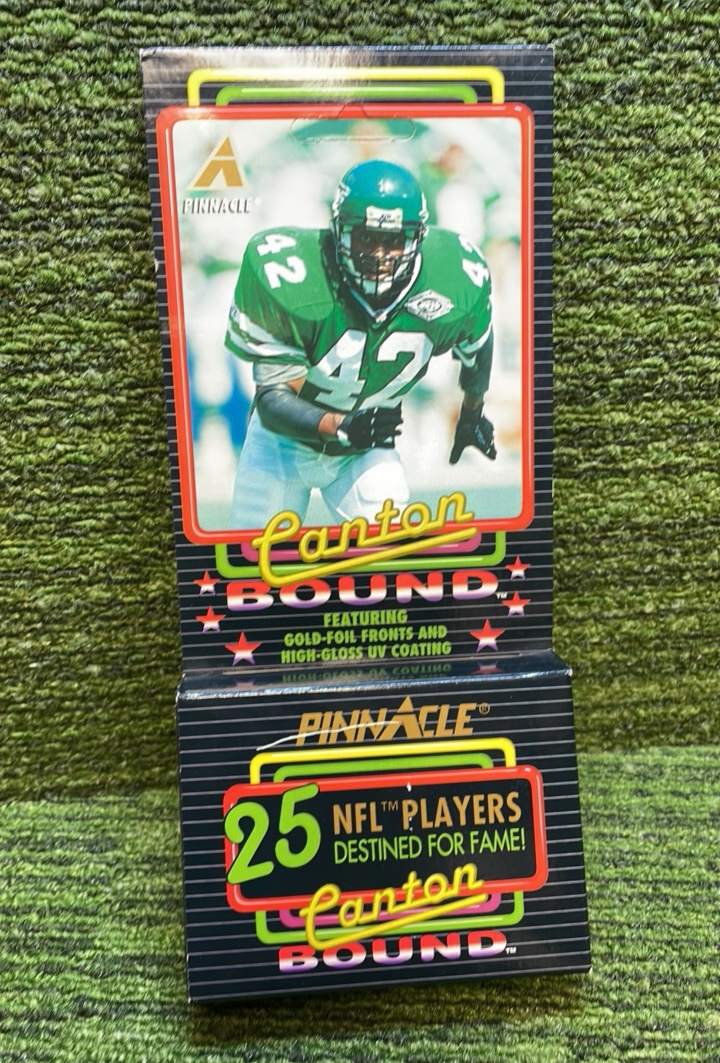 lot 210 image: 1994 Pinnacle CANTON Bound 25 NFL Players set Sealed