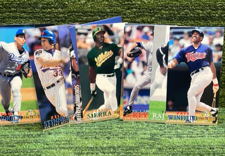 lot 238 image: 1994 Fleer Extra Bases Lot 12 cards
