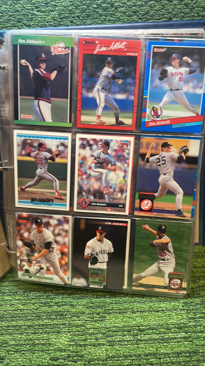 lot 247 image: Two large mixed Baseball Books from 80s 90s 2000s