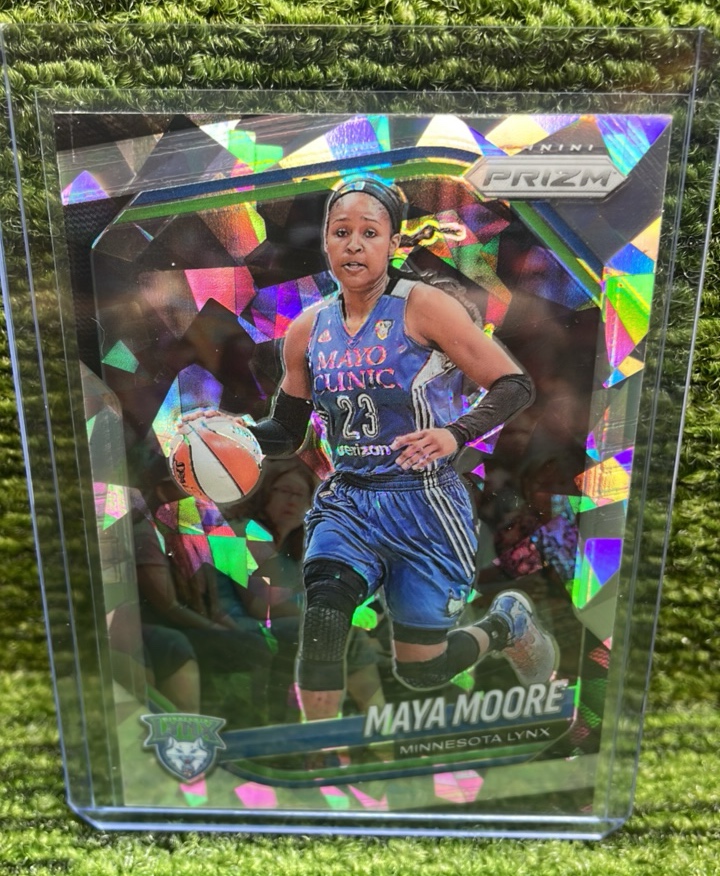 lot 34 image: 2025 Panini PRIZM Maya Moore Cracked Ice Minnesota LYNX