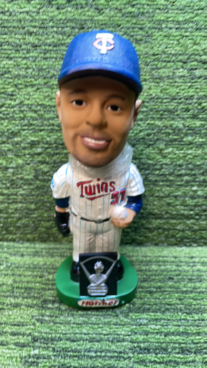 lot 5 image: JOHAN Santana (Cy Young) Minnesota Minnesota Twins Bobble Head