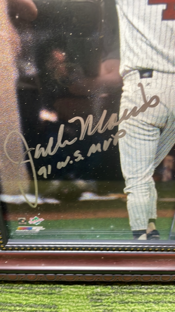lot 7 image: Jack Morris Autographed Photo in Frame with Inscription 91 W.S. MVP of  the Minnesota Twins with Trading Card