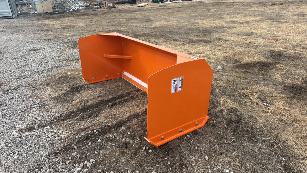 lot 38 image: Snow Pusher WOLVERINE 2026 Unused SP-15-84W