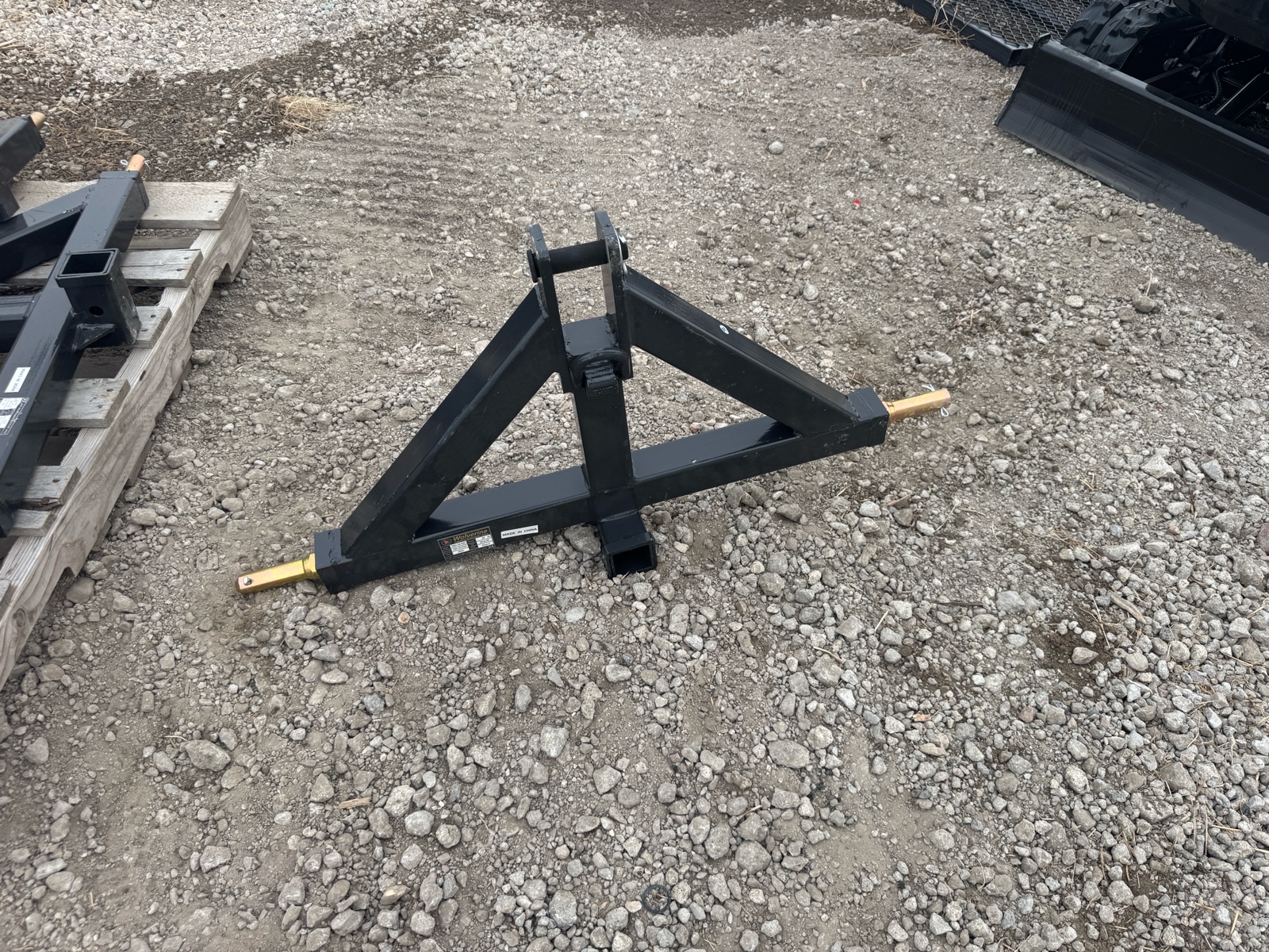 lot 42 image: Class 2 Quick Hitch WOLVERINE 2026 Unused TQH-26-02C