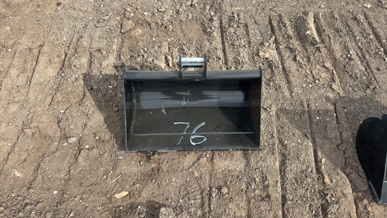 lot 76 image: 600mm Bucket 12EX-WD20B 2026 Unused