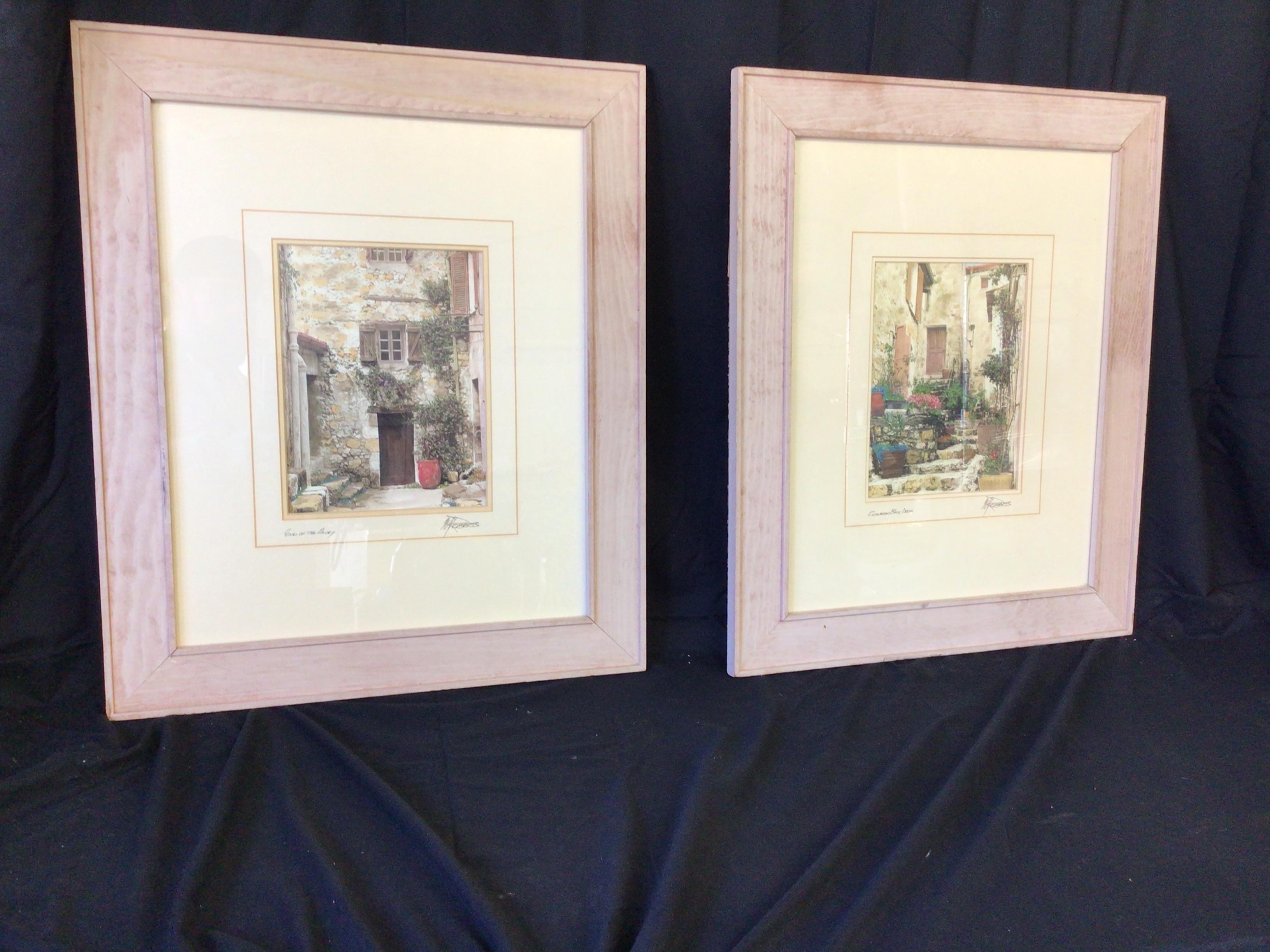 lot 22 image: Pictures