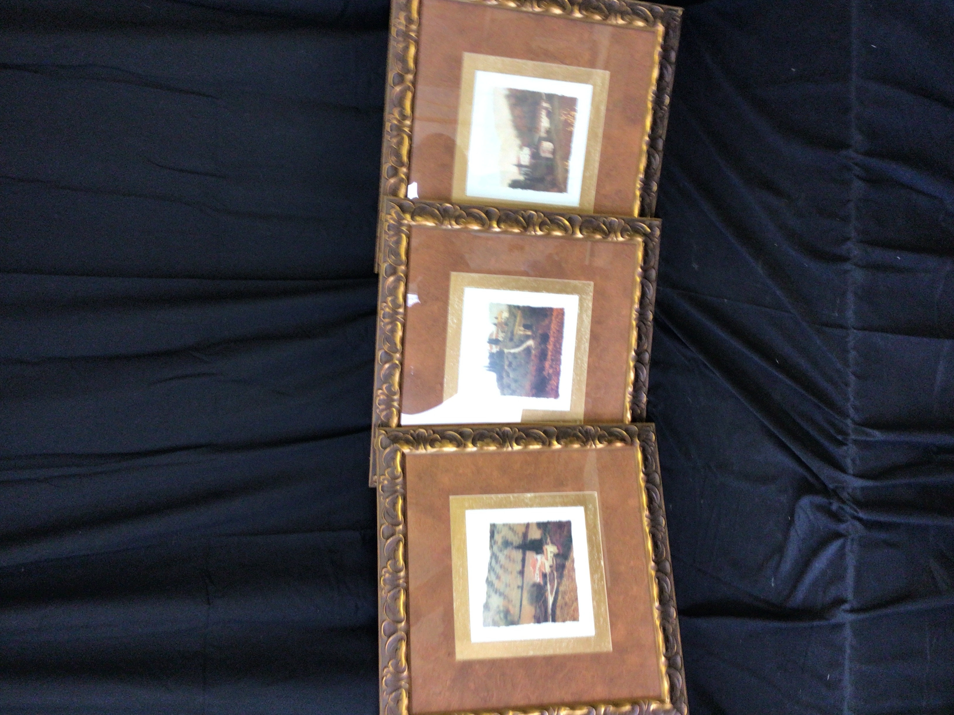 lot 25 image: Decorative Pictures