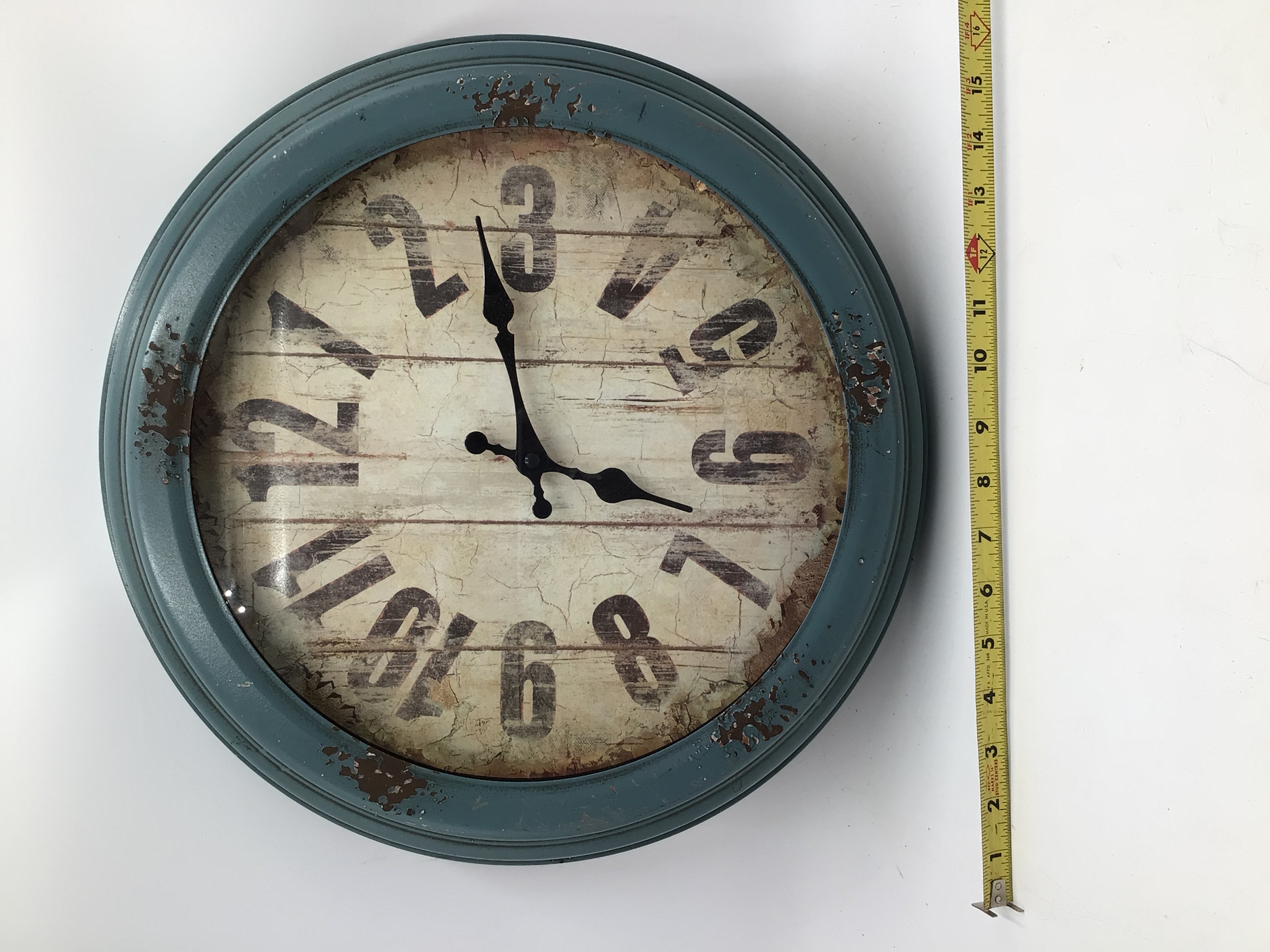lot 50 image: Rustic Wall Clock