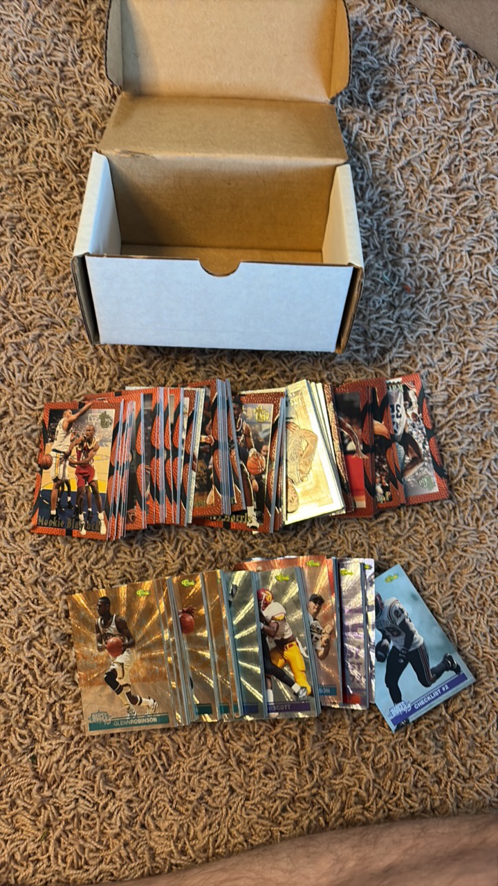 1995 Topps Basketball Card Set and 1995 Classic Images Card Set