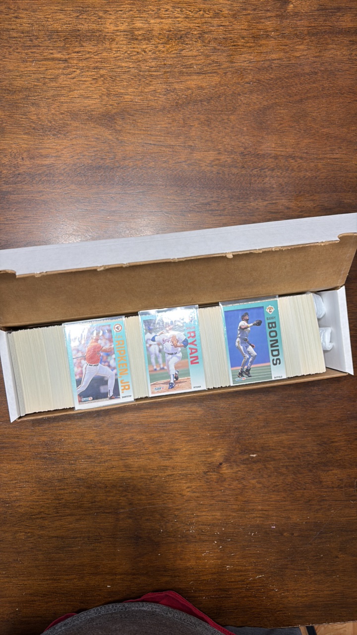 1992 Fleer Baseball Card Set, Complete