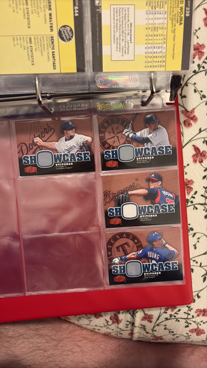 2006 Flair Showcase Jersey Card Lot, 4 Cards Featuring Game Used Jersey Pieces