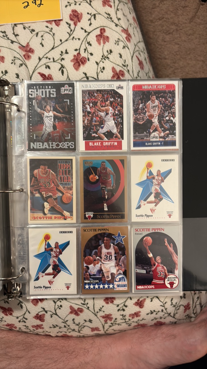 Scottie Pippen Basketball Card Lot