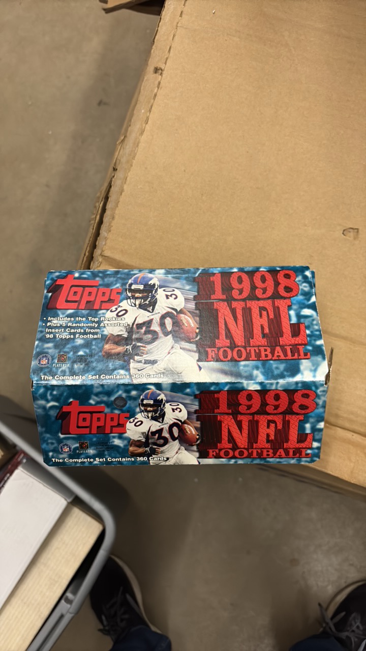 1998 Topps Football NFL Partial Set (Missing Peyton Manning Rookie and a Few Other Rookie Cards)