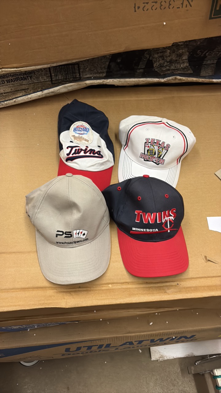 4 Baseball Caps, Two Minnesota Twims Hats and Two Poker Texas Holdem Hats