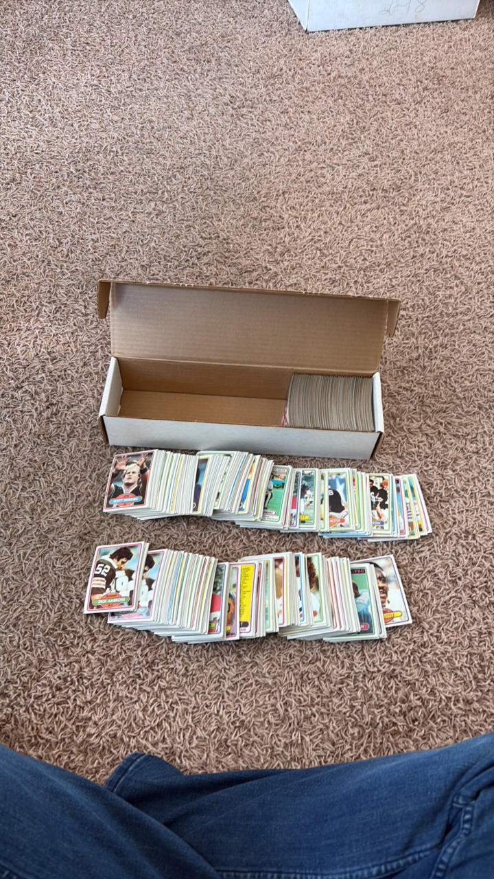 1980 Topps Football Partial Set Vintage Cards, Hundreds of Vintae Cards