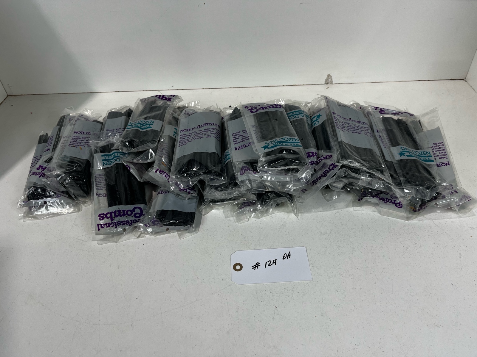 lot 124 image: Combs