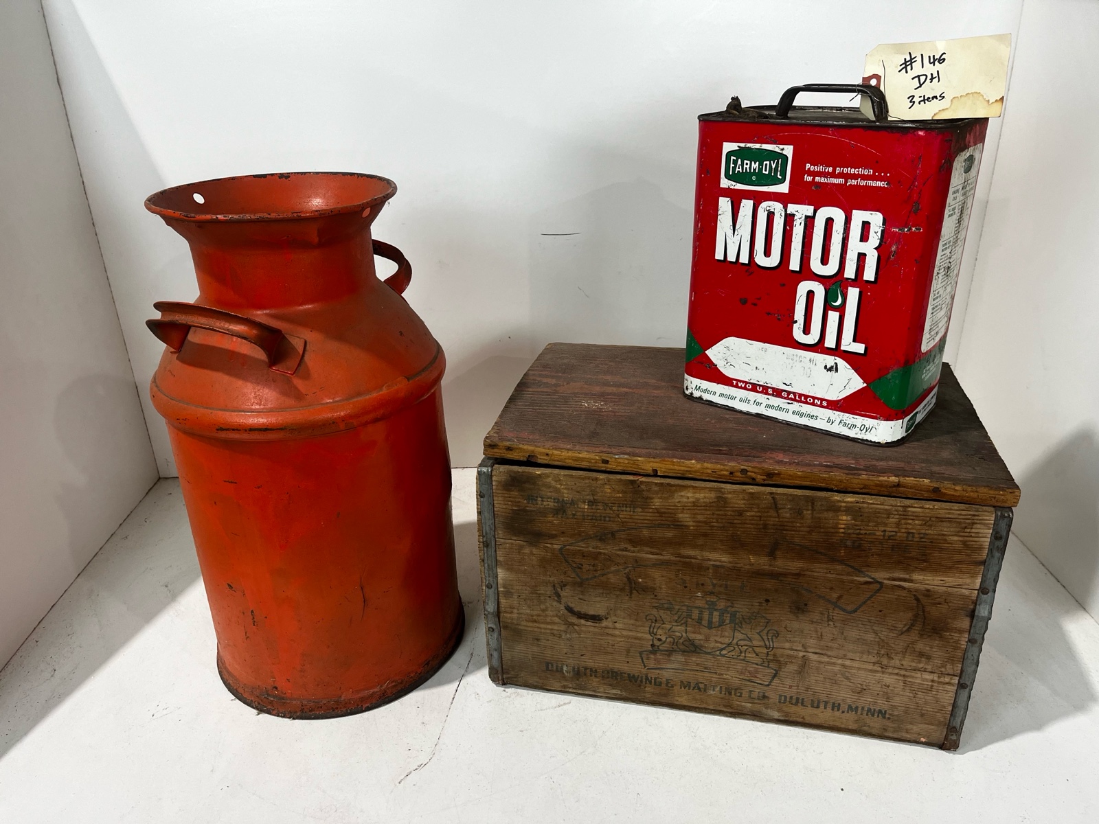 lot 146 image: Vintage Signage and Home goods