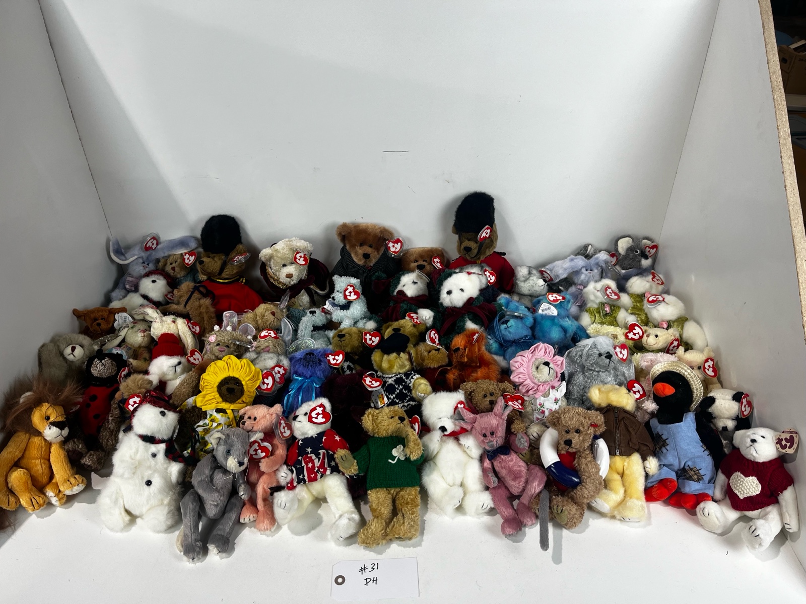 lot 31 image: TY Plush Collectibles