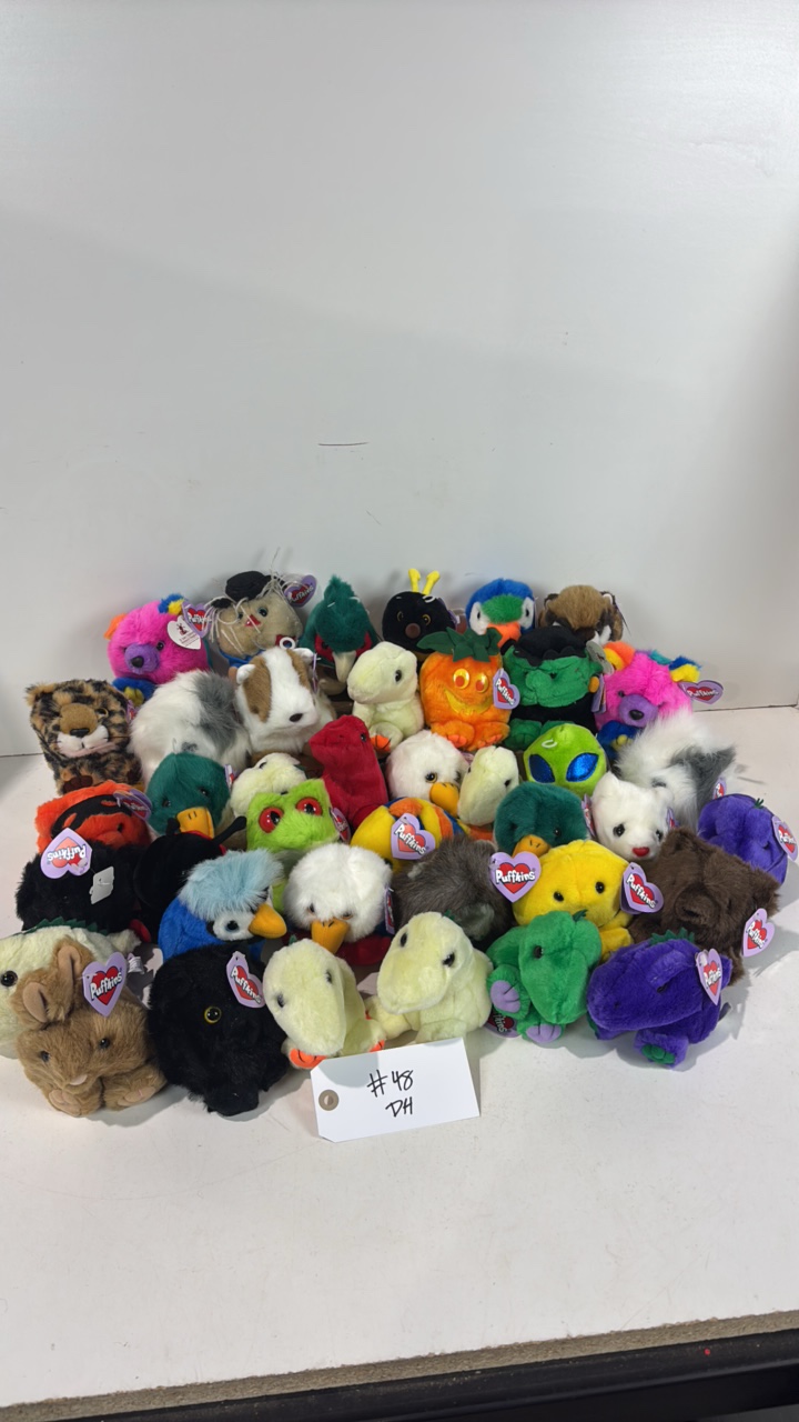 lot 48 image: Puffkins Plush Toy Collectible