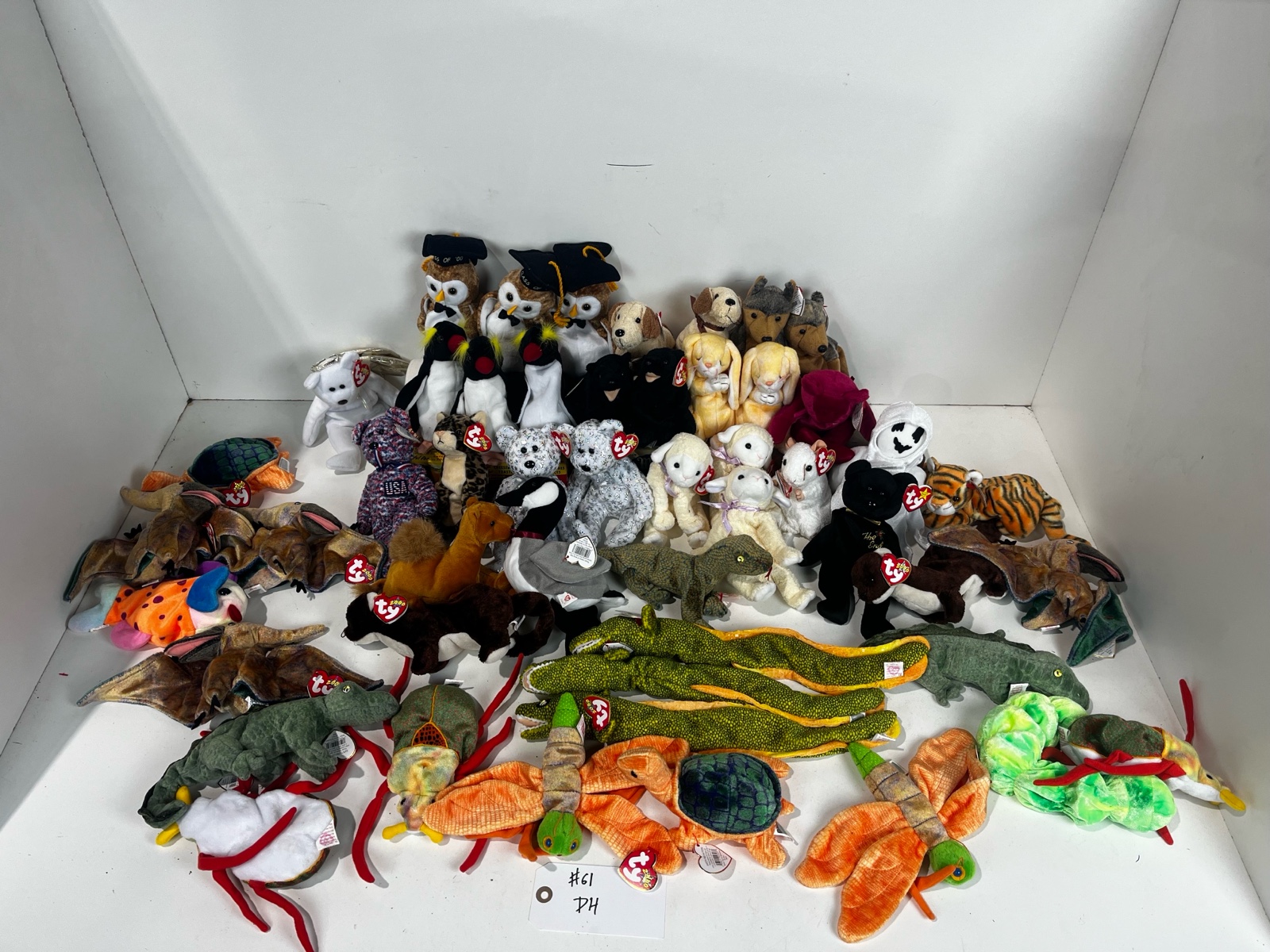 lot 61 image: TY Beanie Babies