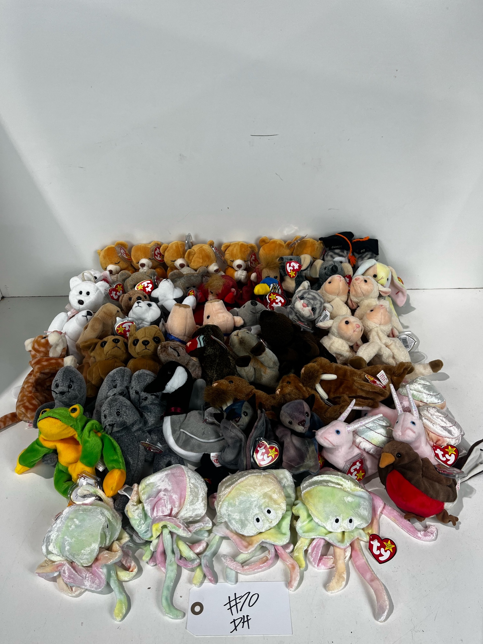 lot 70 image: TY Beanie Babies