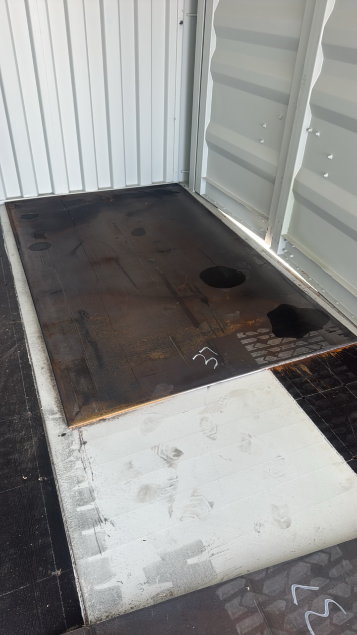 lot 37 image: Steel Plates - AGT - 2026 - Unused - 5ftx8ft