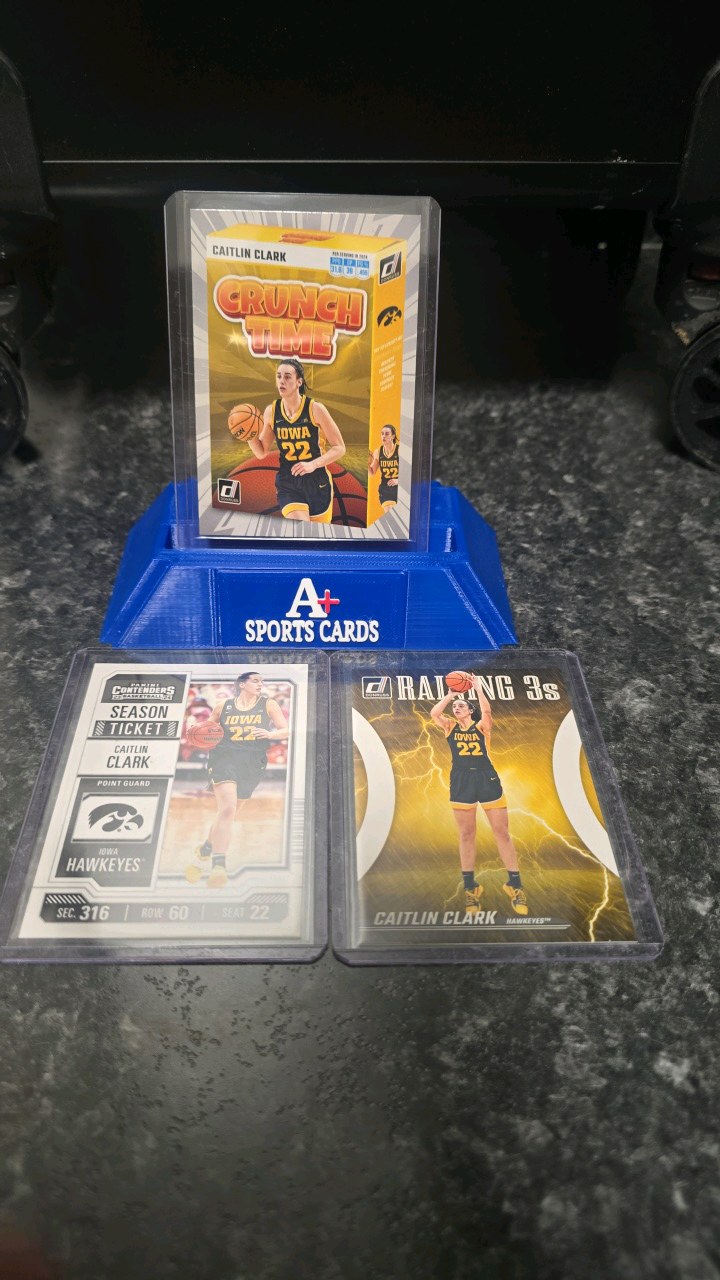 lot 13 image: Caitlin clark Cards lot